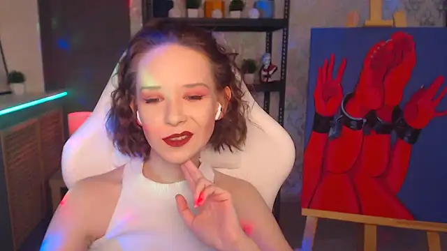 Snapshot of FascinatingEyess chatting on December 18, 2:49 pm FascinatingEyess online show from December 18, 2:49 pm