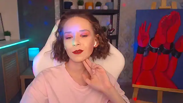 Snapshot of FascinatingEyess chatting on December 20, 9:28 pm FascinatingEyess online show from December 20, 9:28 pm