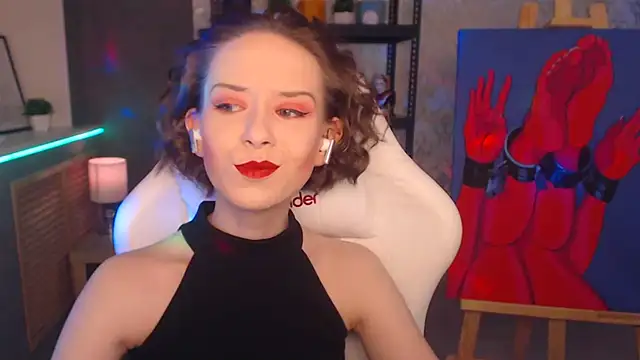 Snapshot of FascinatingEyess chatting on February 11, 2:14 am FascinatingEyess online show from February 11, 2:14 am