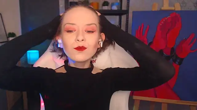 Snapshot of FascinatingEyess chatting on February 12, 2:03 am FascinatingEyess online show from February 12, 2:03 am