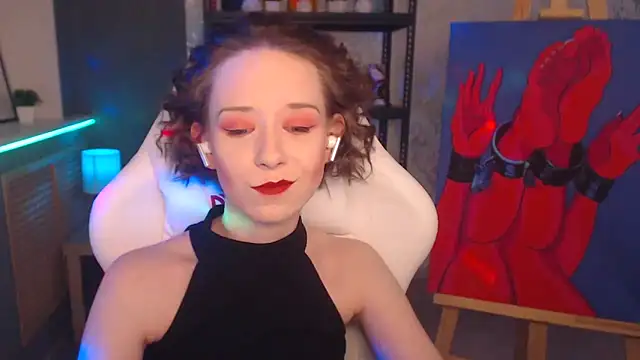 Snapshot of FascinatingEyess chatting on February 22, 3:23 am FascinatingEyess online show from February 22, 3:23 am