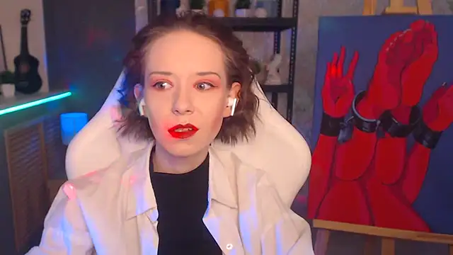 Snapshot of FascinatingEyess chatting on February 25, 3:31 am FascinatingEyess online show from February 25, 3:31 am