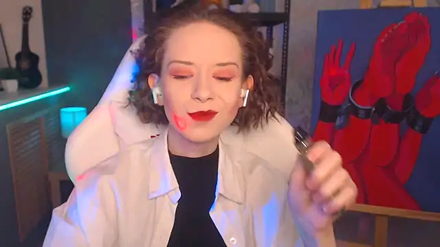 Snapshot of FascinatingEyess chatting on March 2, 3:13 am FascinatingEyess online show from March 2, 3:13 am