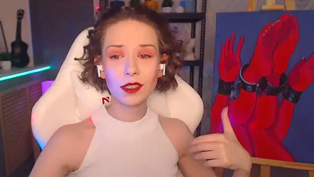 Snapshot of FascinatingEyess chatting on March 3, 3:41 am FascinatingEyess online show from March 3, 3:41 am