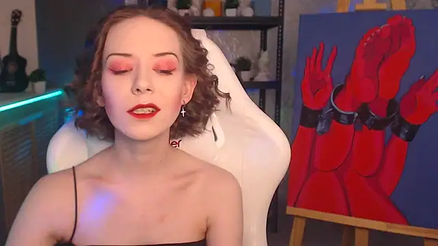 Snapshot of FascinatingEyess chatting on October 5, 5:55 pm FascinatingEyess online show from October 5, 5:55 pm