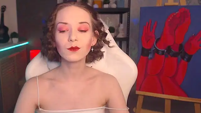 Snapshot of FascinatingEyess chatting on October 9, 6:17 pm FascinatingEyess online show from October 9, 6:17 pm