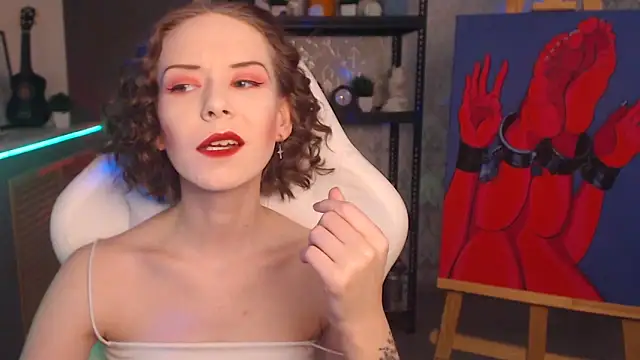 Snapshot of FascinatingEyess chatting on October 12, 6:07 pm FascinatingEyess online show from October 12, 6:07 pm