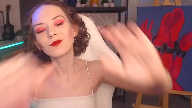 Snapshot of FascinatingEyess chatting on November 8, 6:29 pm FascinatingEyess online show from November 8, 6:29 pm