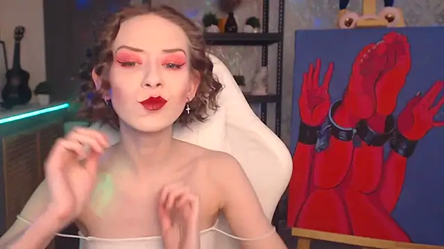 Snapshot of FascinatingEyess chatting on February 4, 8:03 pm FascinatingEyess online show from February 4, 8:03 pm