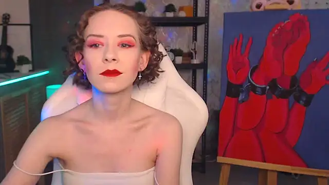 Snapshot of FascinatingEyess chatting on February 14, 8:00 am FascinatingEyess online show from February 14, 8:00 am