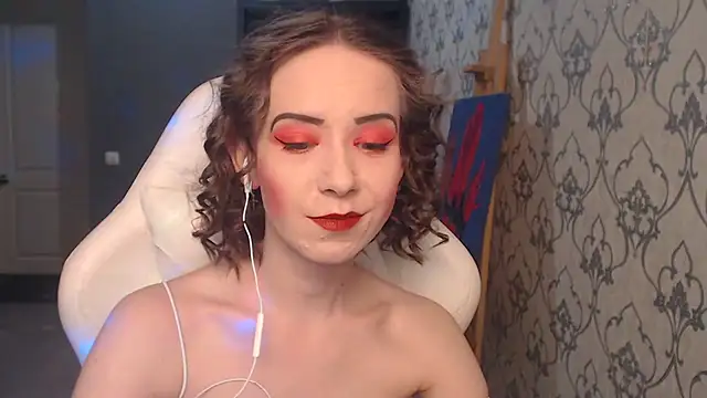 FascinatingEyess online show from July 7, 9:08 pm
