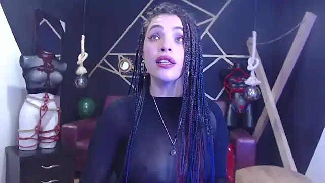 elizatexx online show from December 11, 9:01 pm