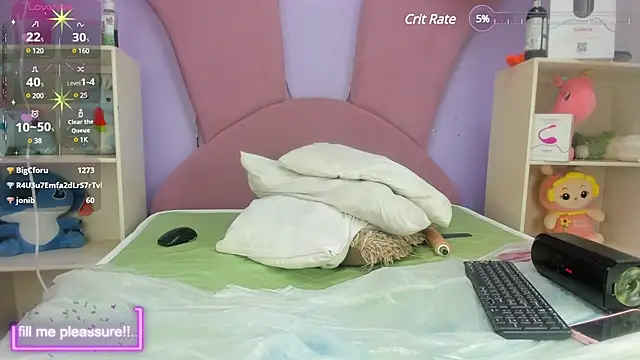 yossi peach cute online show from December 12, 11:58 pm