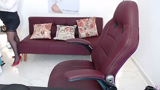 zehra sanem online show from February 26, 7:57 pm