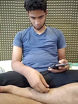 Snapshot of mykecockslong chatting on October 15, 9:09 am mykecockslong online show from October 15, 9:09 am