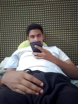 Snapshot of mykecockslong chatting on October 30, 9:11 am mykecockslong online show from October 30, 9:11 am