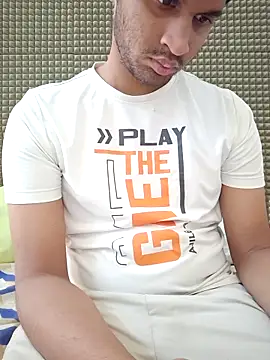 Snapshot of mykecockslong chatting on November 15, 9:39 am mykecockslong online show from November 15, 9:39 am