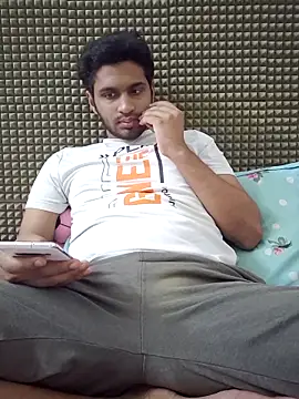 Snapshot of mykecockslong chatting on December 1, 9:58 am mykecockslong online show from December 1, 9:58 am