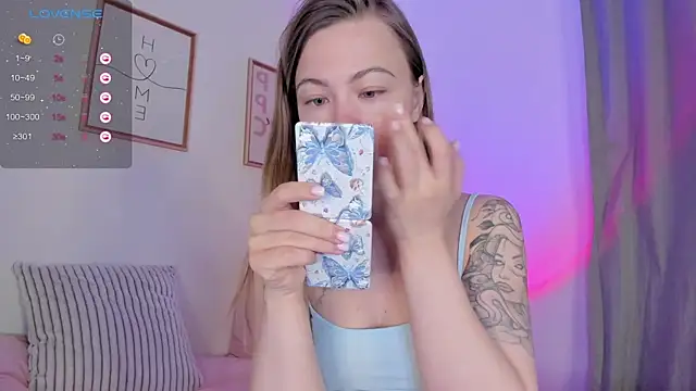 damn cutie online show from April 24, 7:11 am