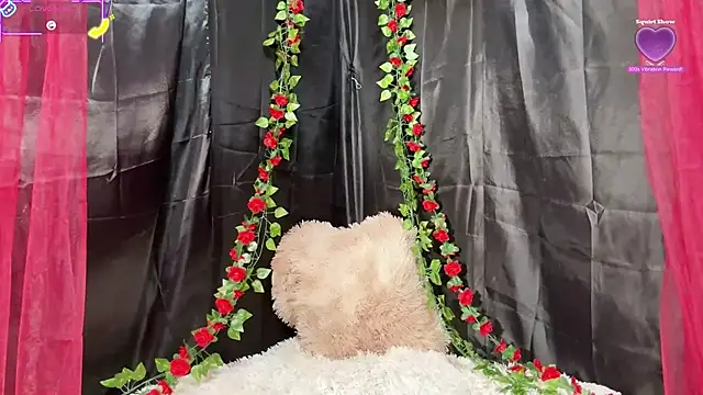 Snapshot of Sweet_Qteman chatting on February 14, 1:19 pm Sweet Qteman online show from February 14, 1:19 pm