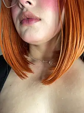 Snapshot of VioletPearson chatting on June 15, 12:29 pm VioletPearson online show from June 15, 12:29 pm
