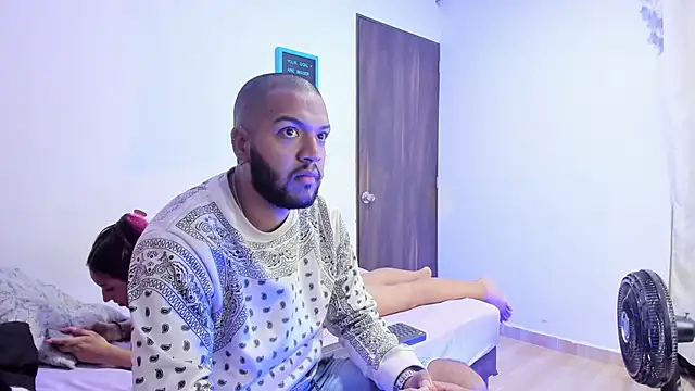 katia  dann online show from February 8, 11:34 pm