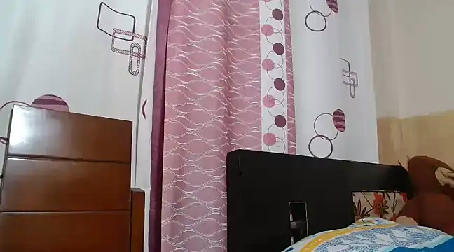 Snapshot of Kenia_29 chatting on March 12, 6:29 am Kenia 29 online show from March 12, 6:29 am