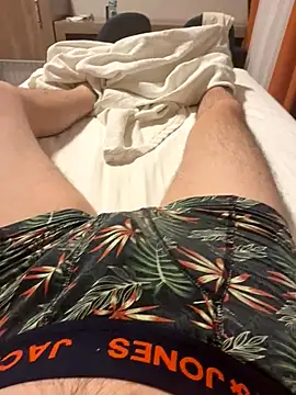 Snapshot of youngermansas chatting on September 23, 12:24 am youngermansas online show from September 23, 12:24 am