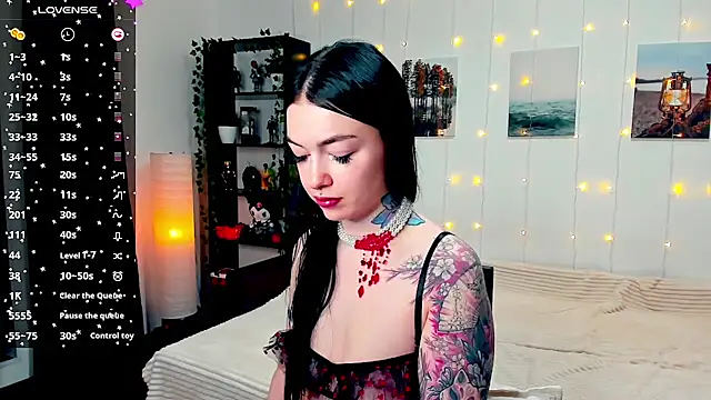 Magic Allie online show from December 3, 7:33 pm