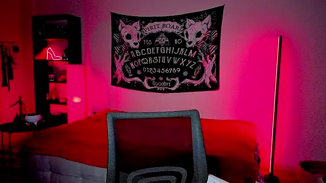 Magic Allie online show from March 15, 8:37 pm