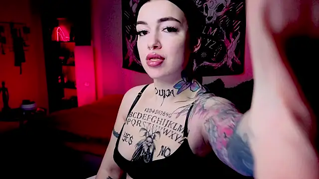 Magic Allie online show from March 18, 7:50 pm