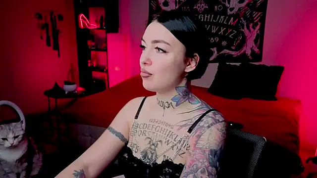 Magic Allie online show from April 30, 7:31 pm