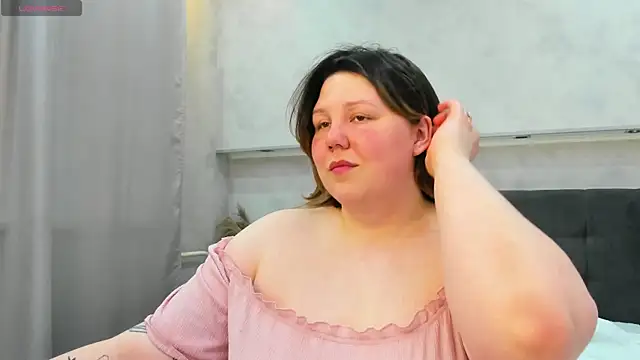 Ruth Oliver online show from June 22, 1:07 am