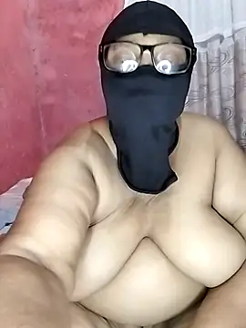 naughtygrannyXXX online show from September 14, 7:35 pm