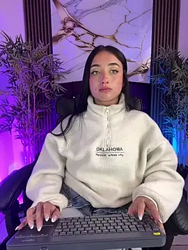 Ady 18 online show from February 7, 7:28 pm