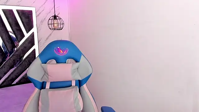 Snapshot of Queen_perla_ chatting on November 13, 11:42 am Queen perla online show from November 13, 11:42 am