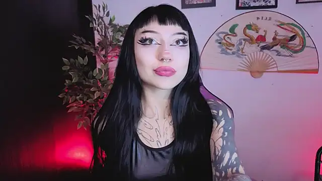 Snapshot of catipetite chatting on June 27, 1:17 pm catipetite online show from June 27, 1:17 pm