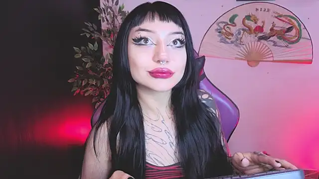 Snapshot of catipetite chatting on July 28, 6:20 pm catipetite online show from July 28, 6:20 pm