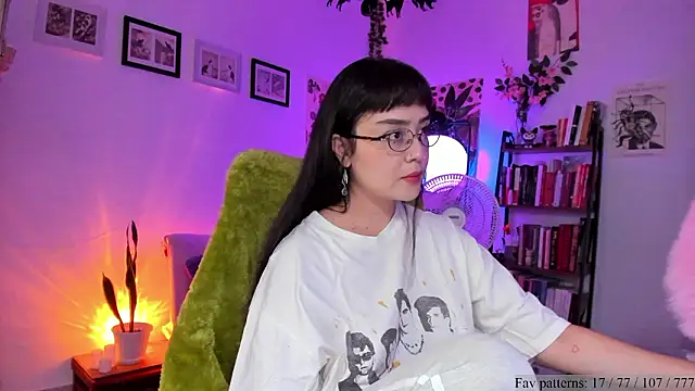 Conlosmichis online show from March 11, 9:54 pm