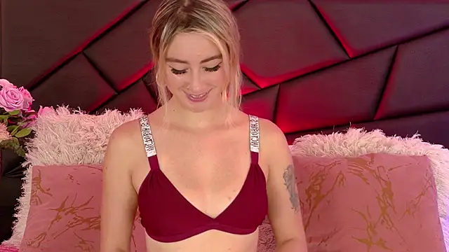 MaryDeniro online show from December 21, 3:08 pm