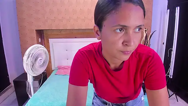 SofiAndNicol online show from February 27, 10:59 am