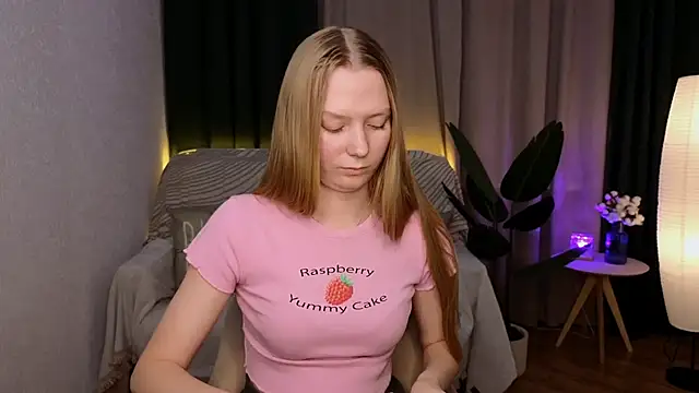 Snapshot of CarolynCohen__ chatting on January 17, 5:00 am CarolynCohen online show from January 17, 5:00 am