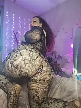 Snapshot of peachgirlmartyna chatting on June 16, 2:19 pm peachgirlmartyna online show from June 16, 2:19 pm