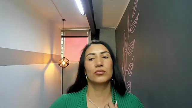 Snapshot of GiaFox_ chatting on February 26, 6:32 pm GiaFox online show from February 26, 6:32 pm