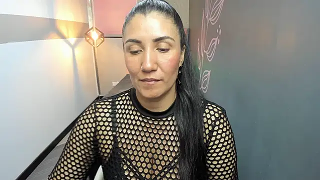 Snapshot of GiaFox_ chatting on March 19, 4:34 pm GiaFox online show from March 19, 4:34 pm