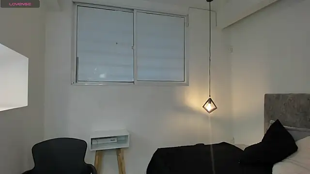 Snapshot of GiaFox_ chatting on May 14, 8:15 pm GiaFox online show from May 14, 8:15 pm