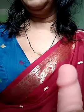 Snapshot of Rosy-B chatting on December 20, 9:43 am Rosy-B online show from December 20, 9:43 am