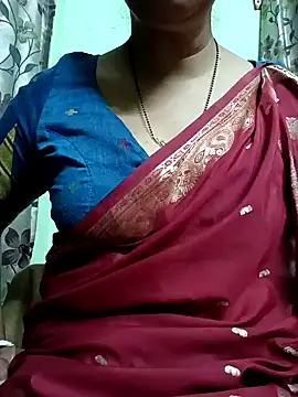 Snapshot of Rosy-B chatting on December 27, 12:39 am Rosy-B online show from December 27, 12:39 am