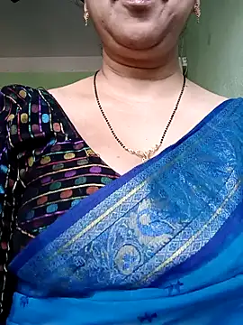 Snapshot of Rosy-B chatting on December 28, 10:03 am Rosy-B online show from December 28, 10:03 am