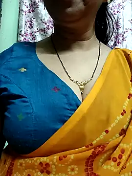 Snapshot of Rosy-B chatting on December 31, 9:50 pm Rosy-B online show from December 31, 9:50 pm